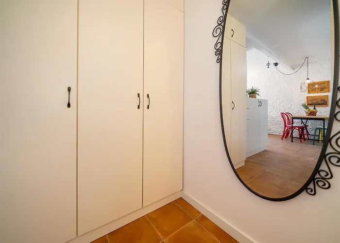Apartment Nora By The Baska (Krk)