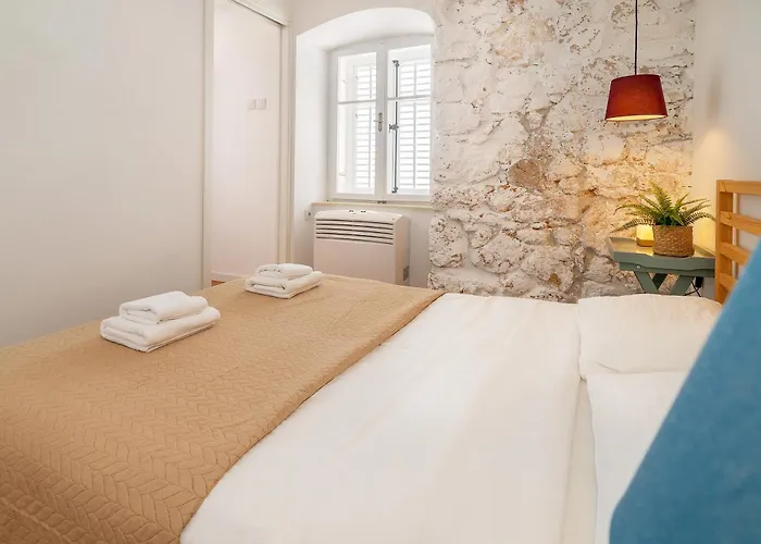 Apartment Nora By The Baska (Krk)
